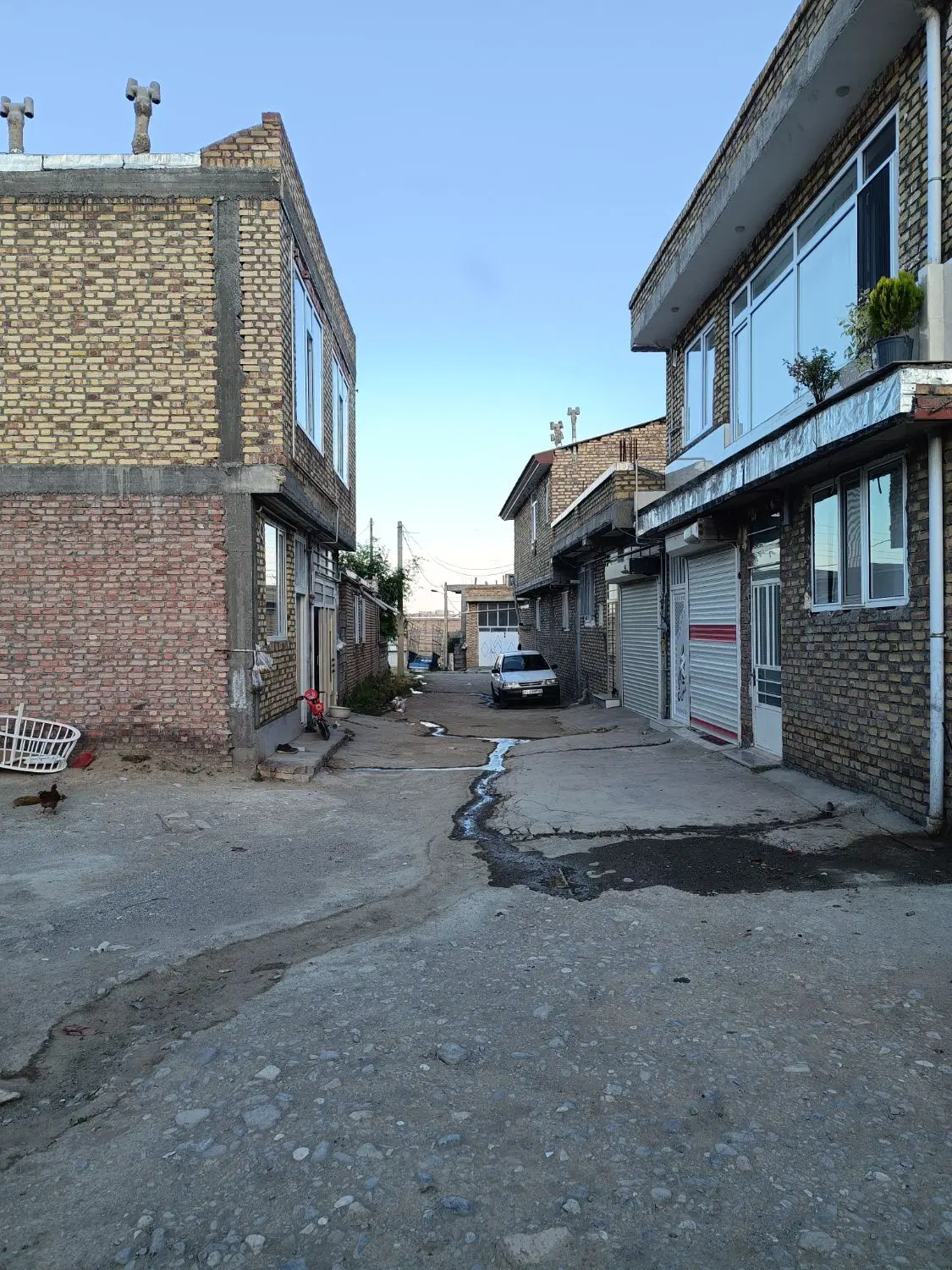 زمین نیمه ساخت
