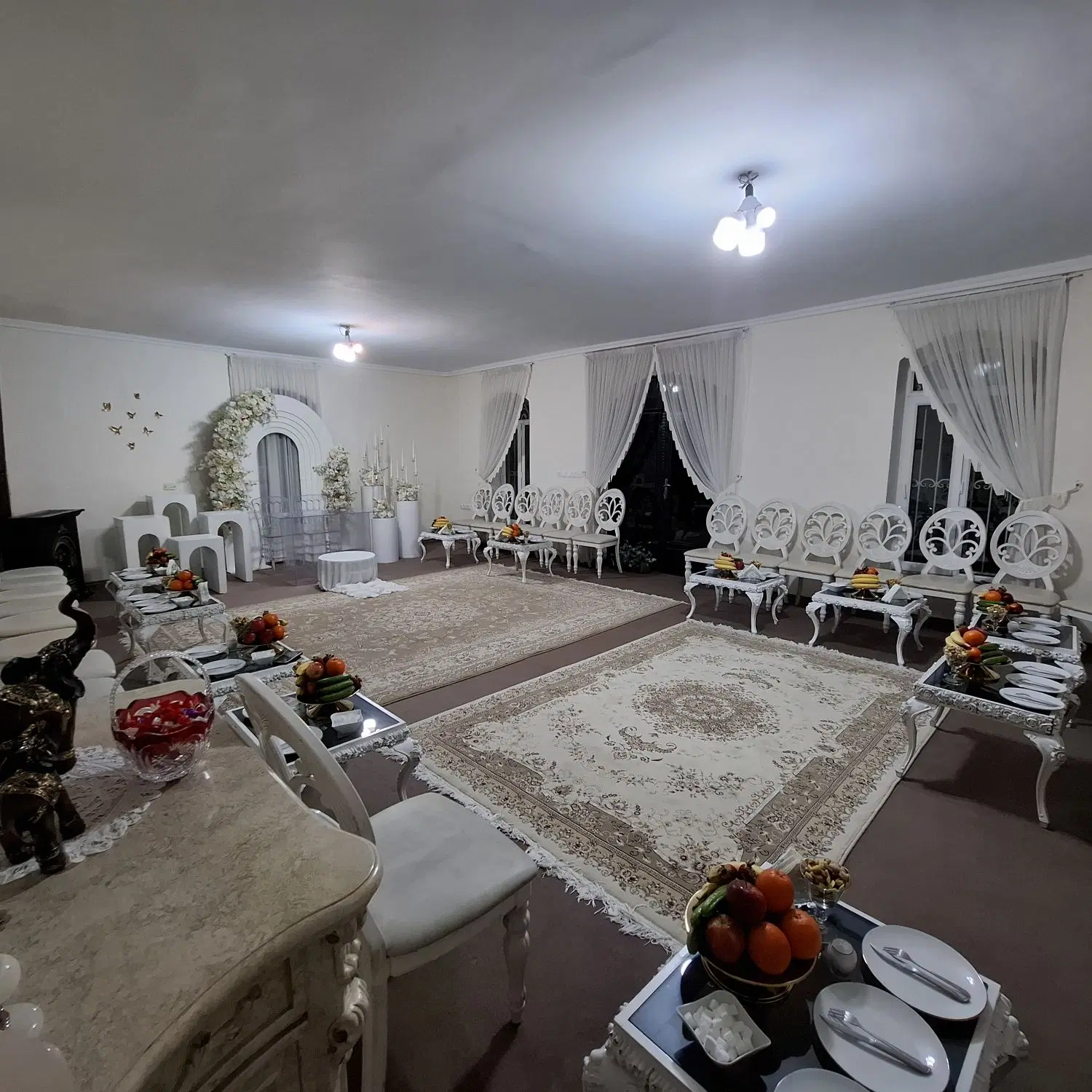 خانه باغچه ۷۵۰ متر سند تک برگ