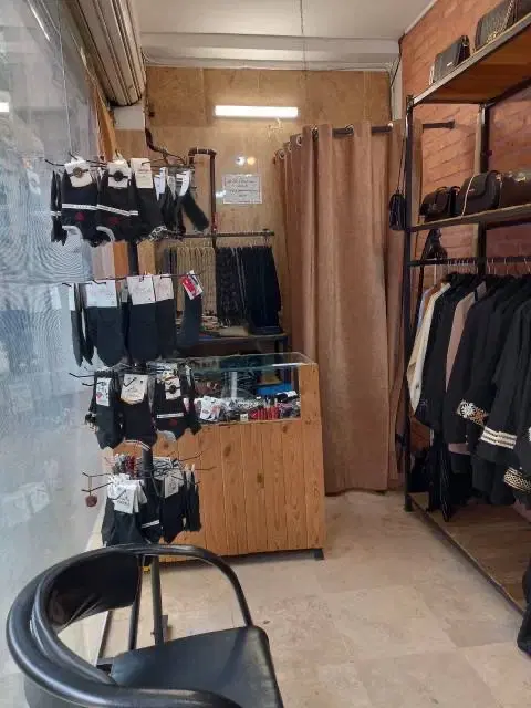 مغازه۱۲متری زیر قیمت منطقه
