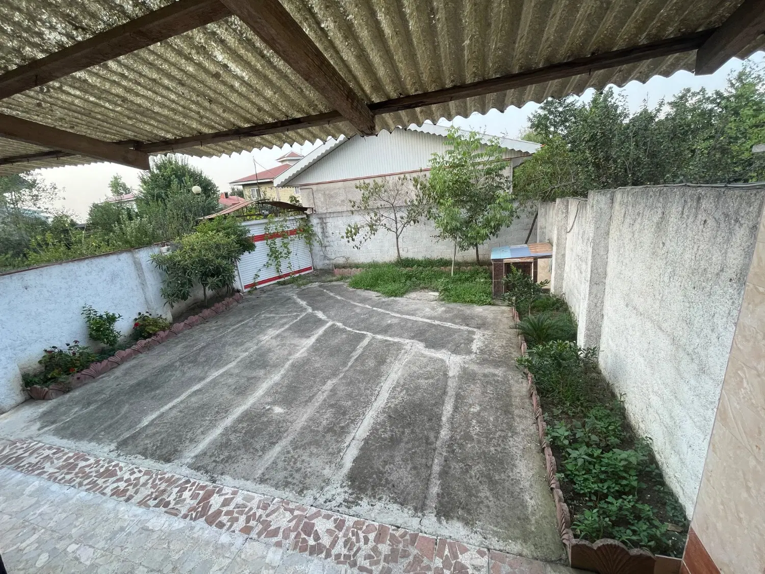 یه خونه سند دار دارم فروش