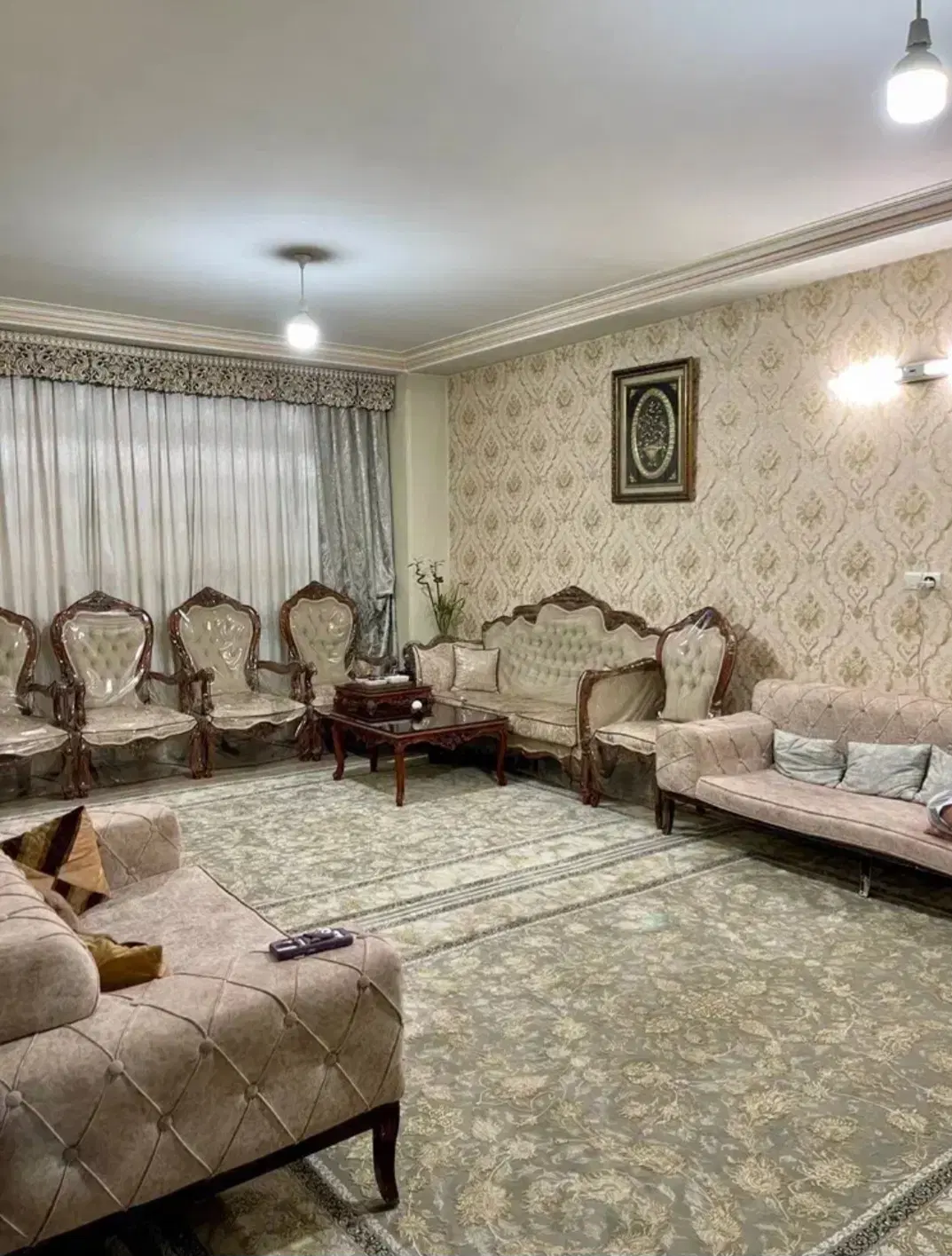 اپارتمان ۹۲ متر ۲ خواب_رو به نما  فول امکانات