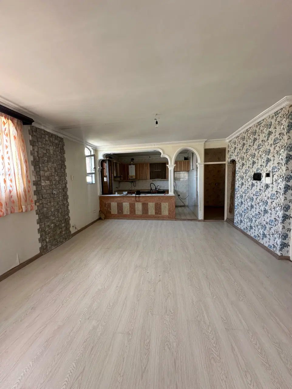 رهن واجاره واحد ۷۵ متری تک خوابه حافظ جنوبی