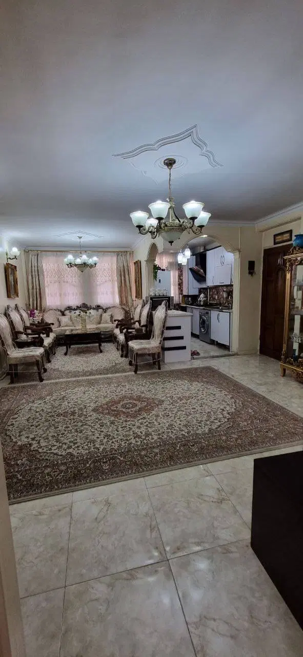 آپارتمان ۷۵ متری *خیابان ناطقی*
