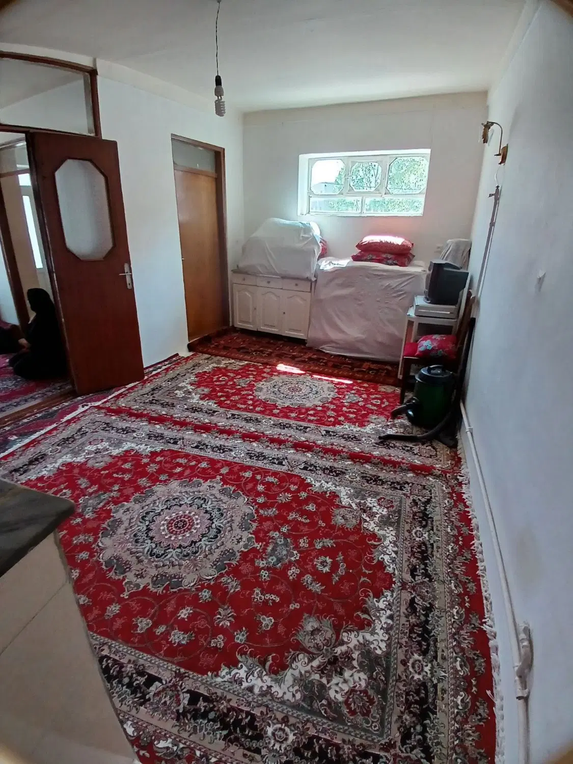 خانه به مساحت ۳۴۰ متر  سند شش دانگ