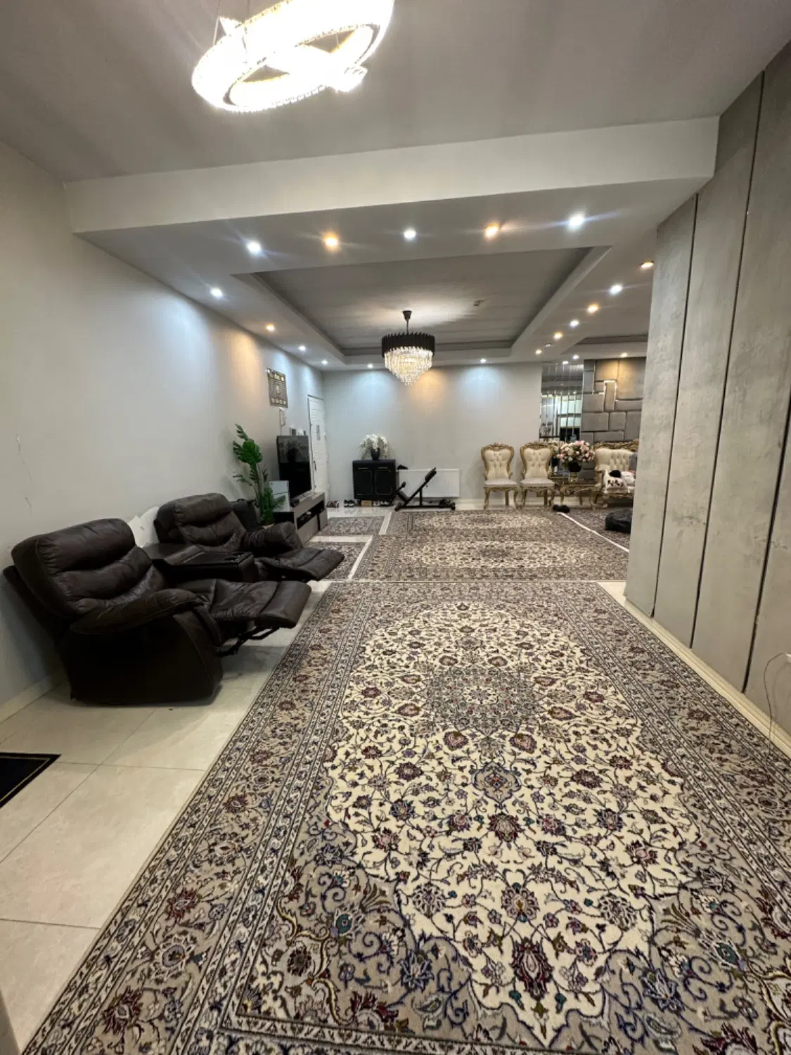 آپارتمان شیک و خاص در عبدل آباد