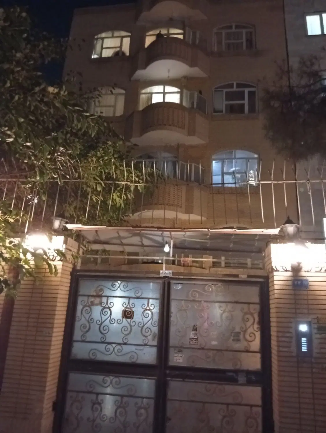 آپارتمان نقلی سند دار  شیک