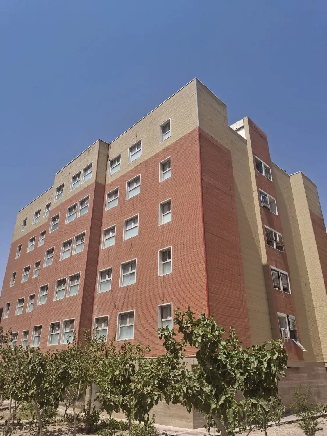 ۸۵متر شجاعت فول با پارکینگ مسقف