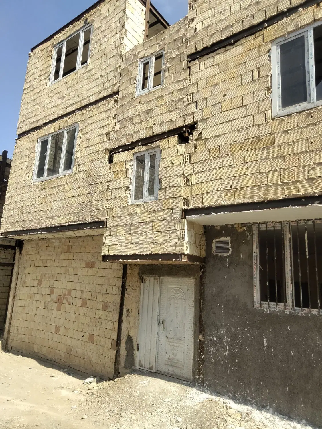 یک واحدصفت کاری طبقه دوفقط۱تومان
