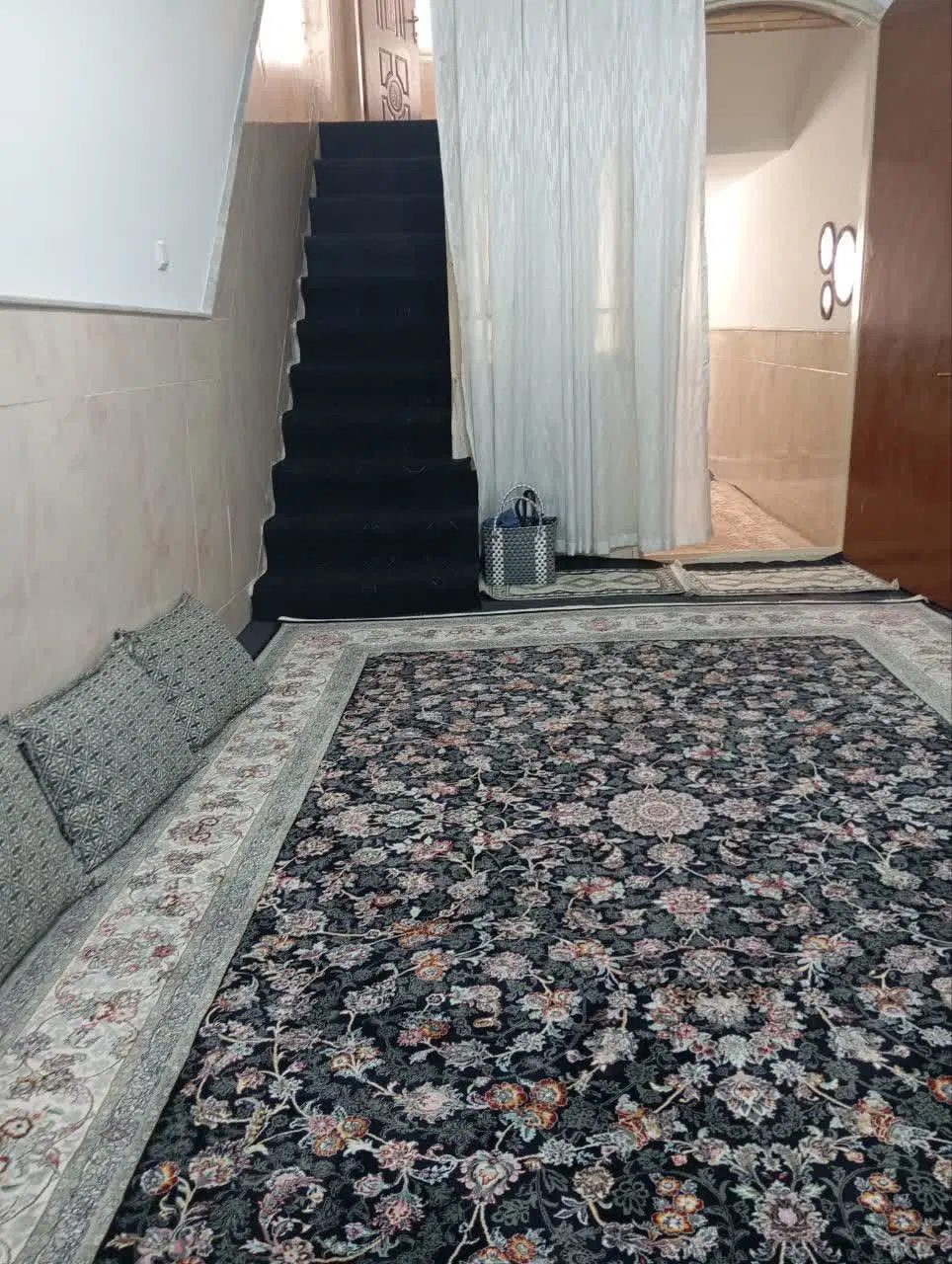 جلوقواره،پارکینگ دار،اتاق خواب دوبلکسی
