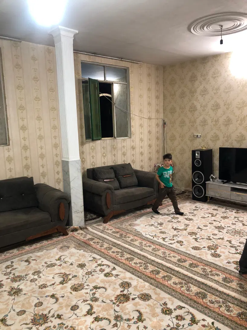 خانه 65 متری طبقه دوم بهر خیابان کد 8770