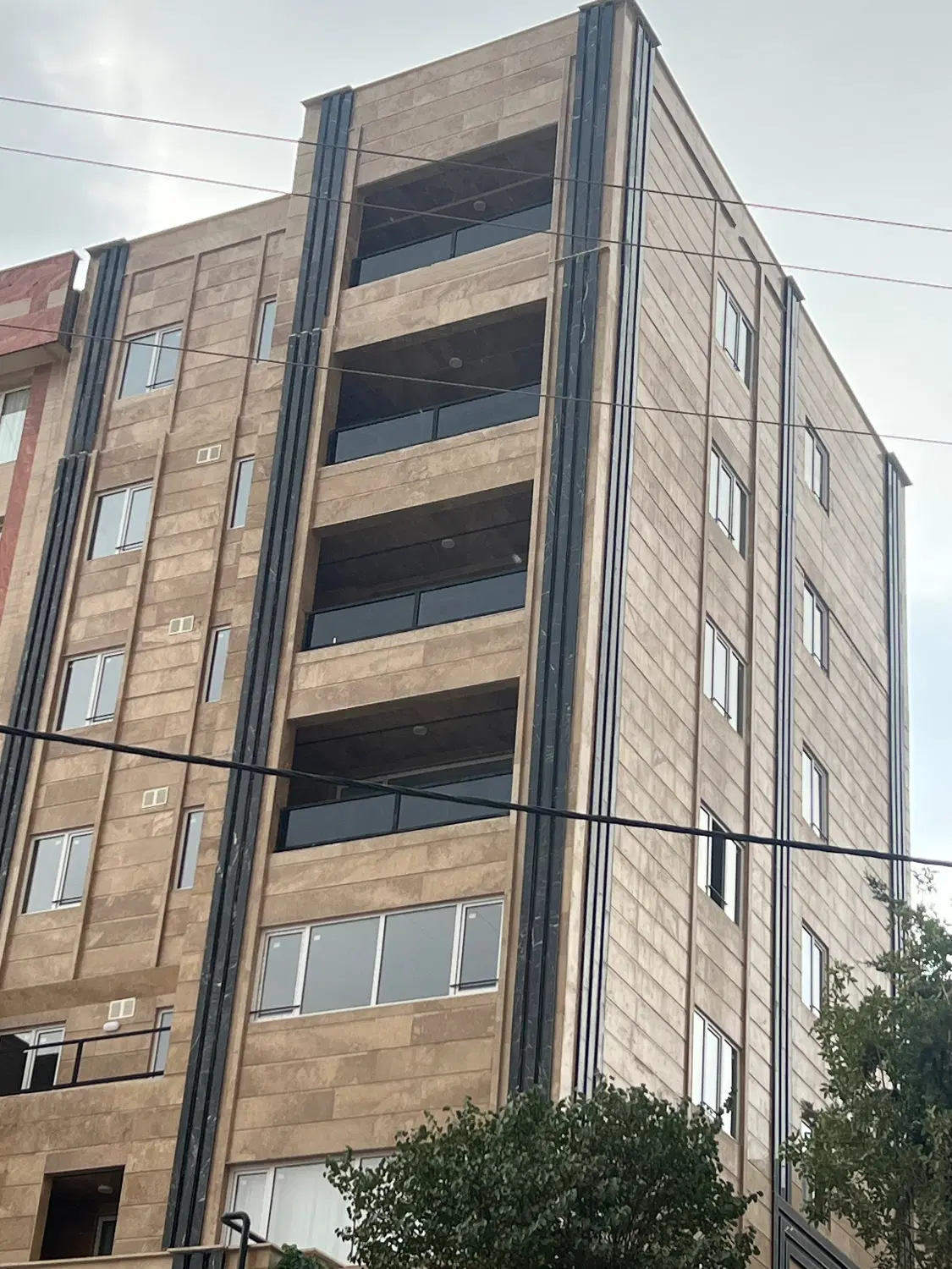 فروش ومعاوضه آپارتمان ۳خوابه ویلاشهر