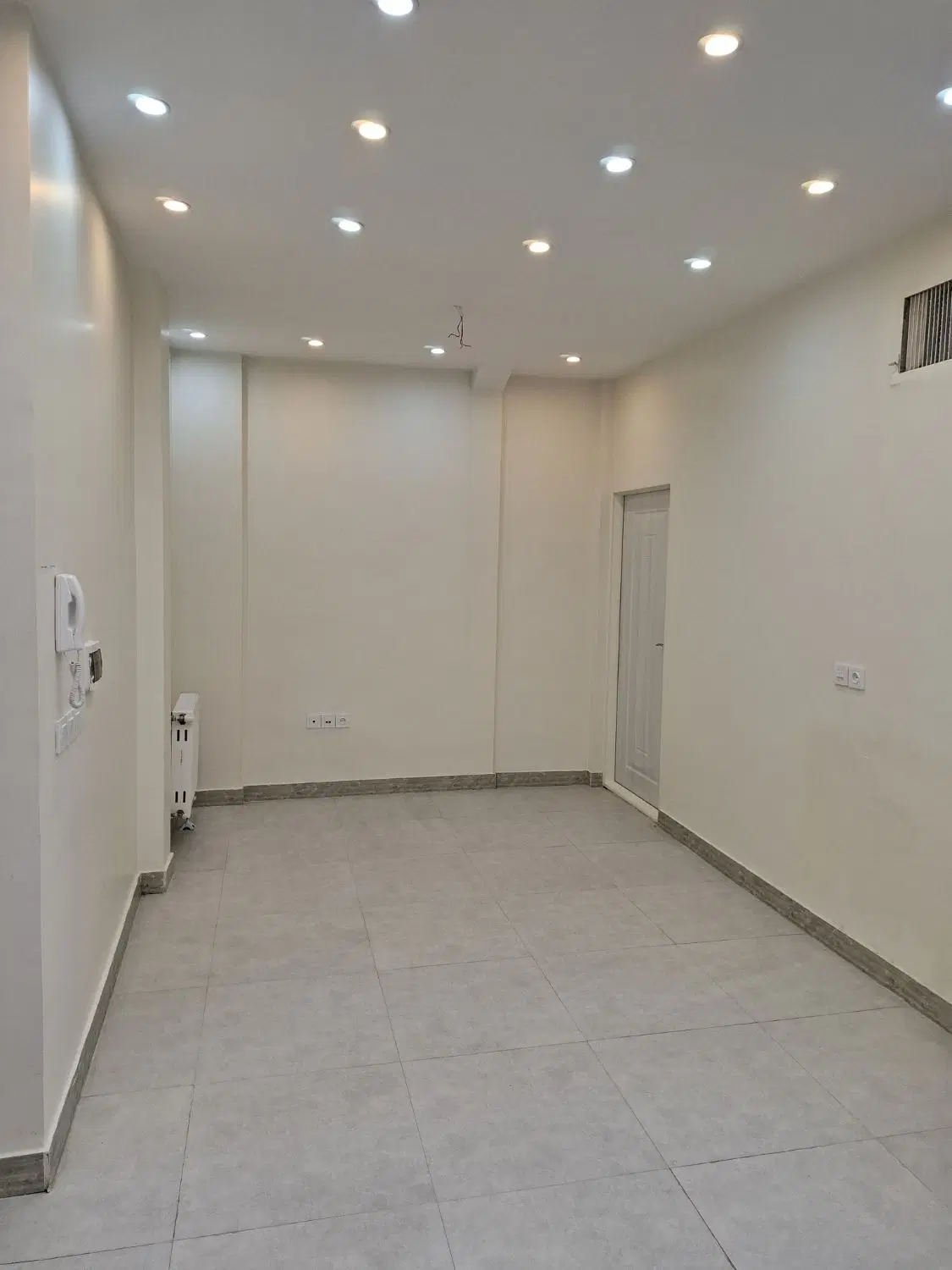 آپارتمان ۴۰ متری یکخواب با پارکینگ انباری