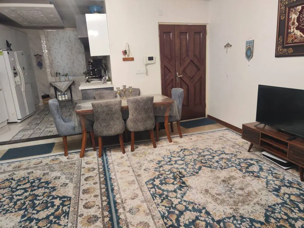 آپارتمان ۹۰متری تک واحدی دوخوابه