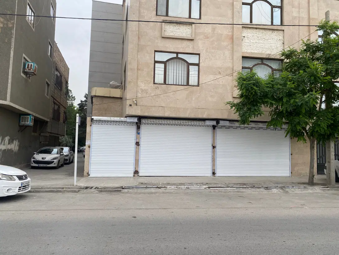 مغازه با دهنه ۱۱منر و طول ۱۰متر مناسب کترینگ