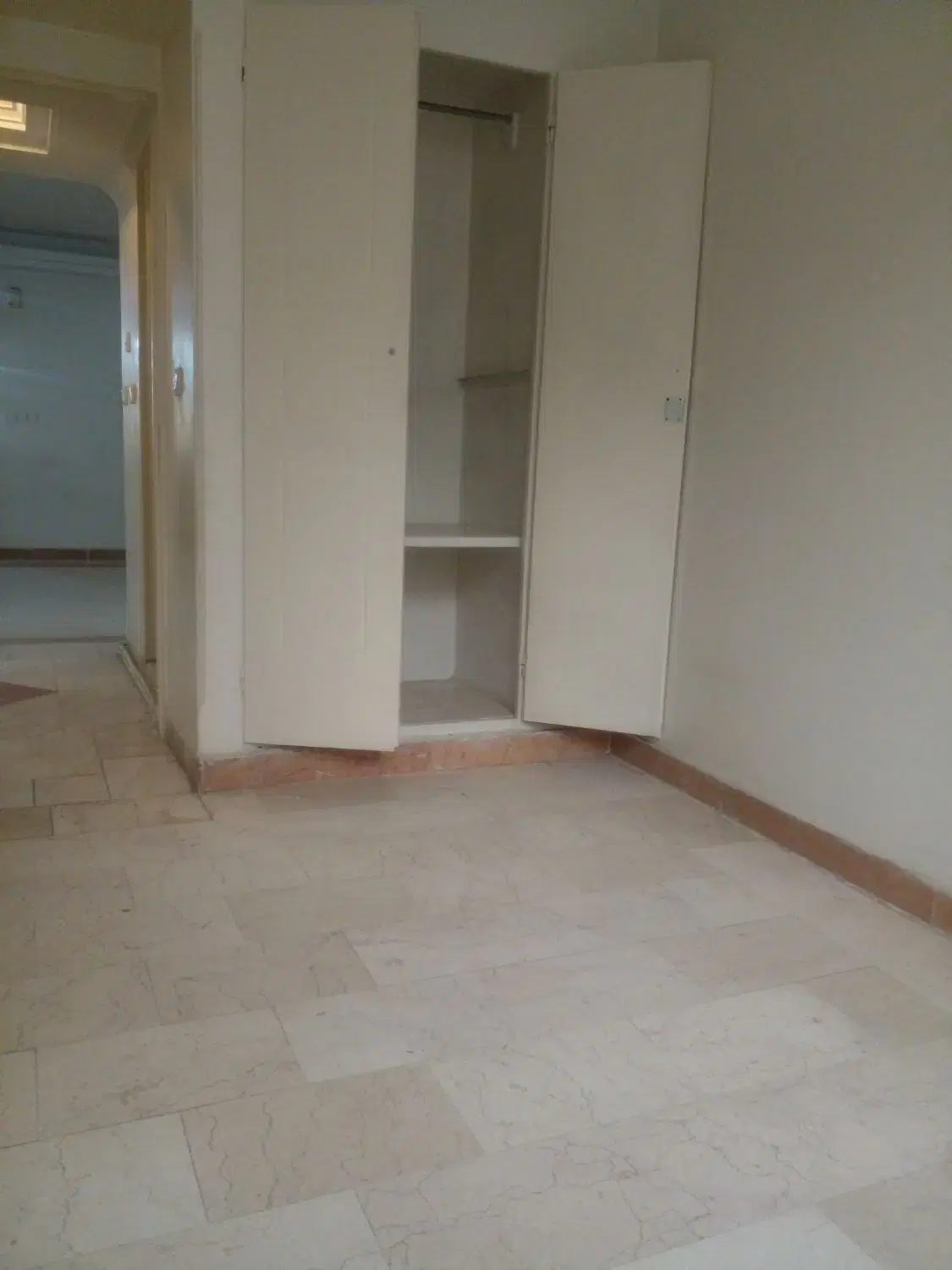 ۶۷ متری دوخوابه  مدائن