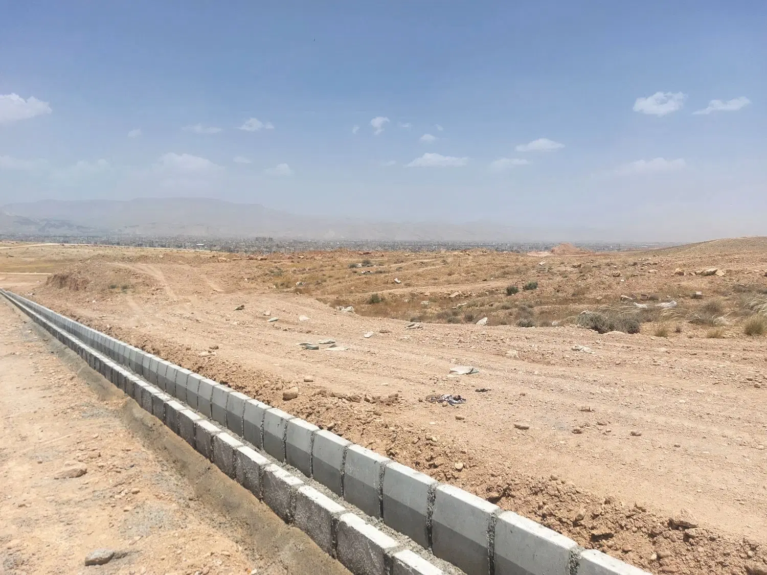 زمین 525 متر تجاری مسکونی شاهچراغ میانرود