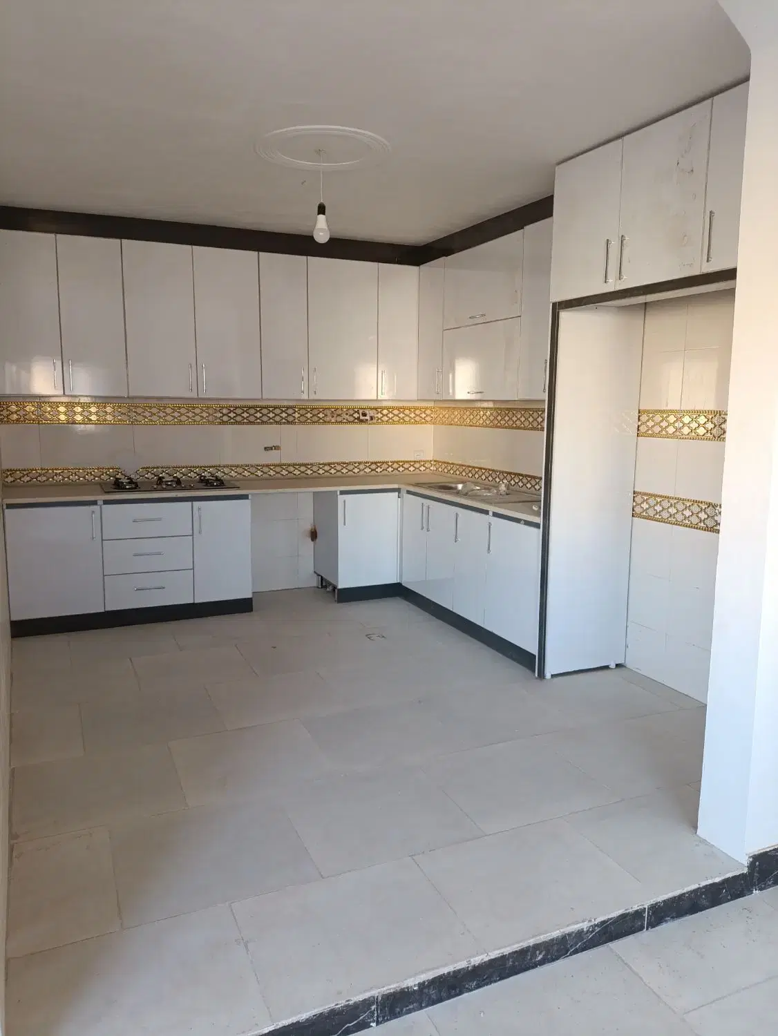 ویلایی تجاری مسکونی حاجی اباد