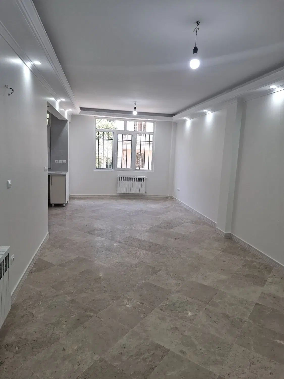 آپارتمان 2 خوابه 79 متری