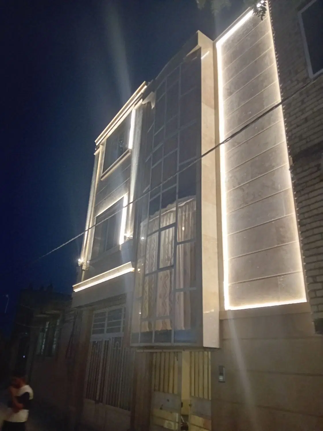 فروش آپارتمان مسکونی 260 متری