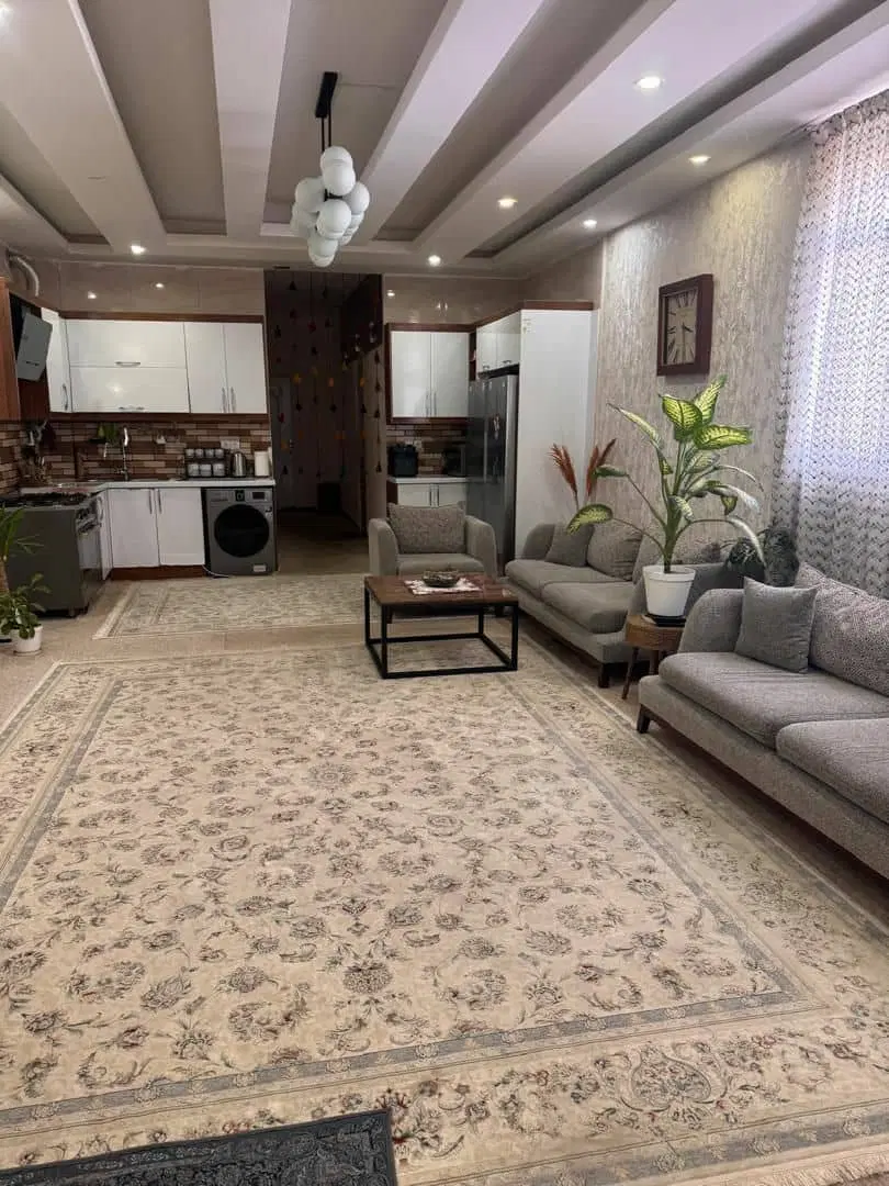 واحد همکف  کیانشهر ۱۰۵ متری