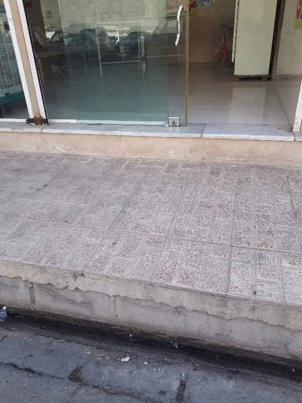 ۷۲مترمغازه تجاری