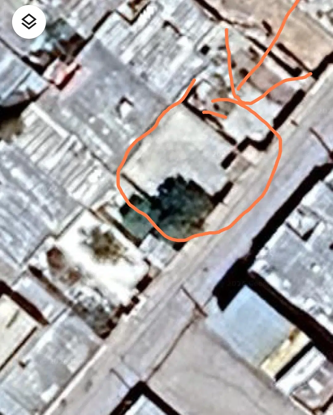 زمین فروشی