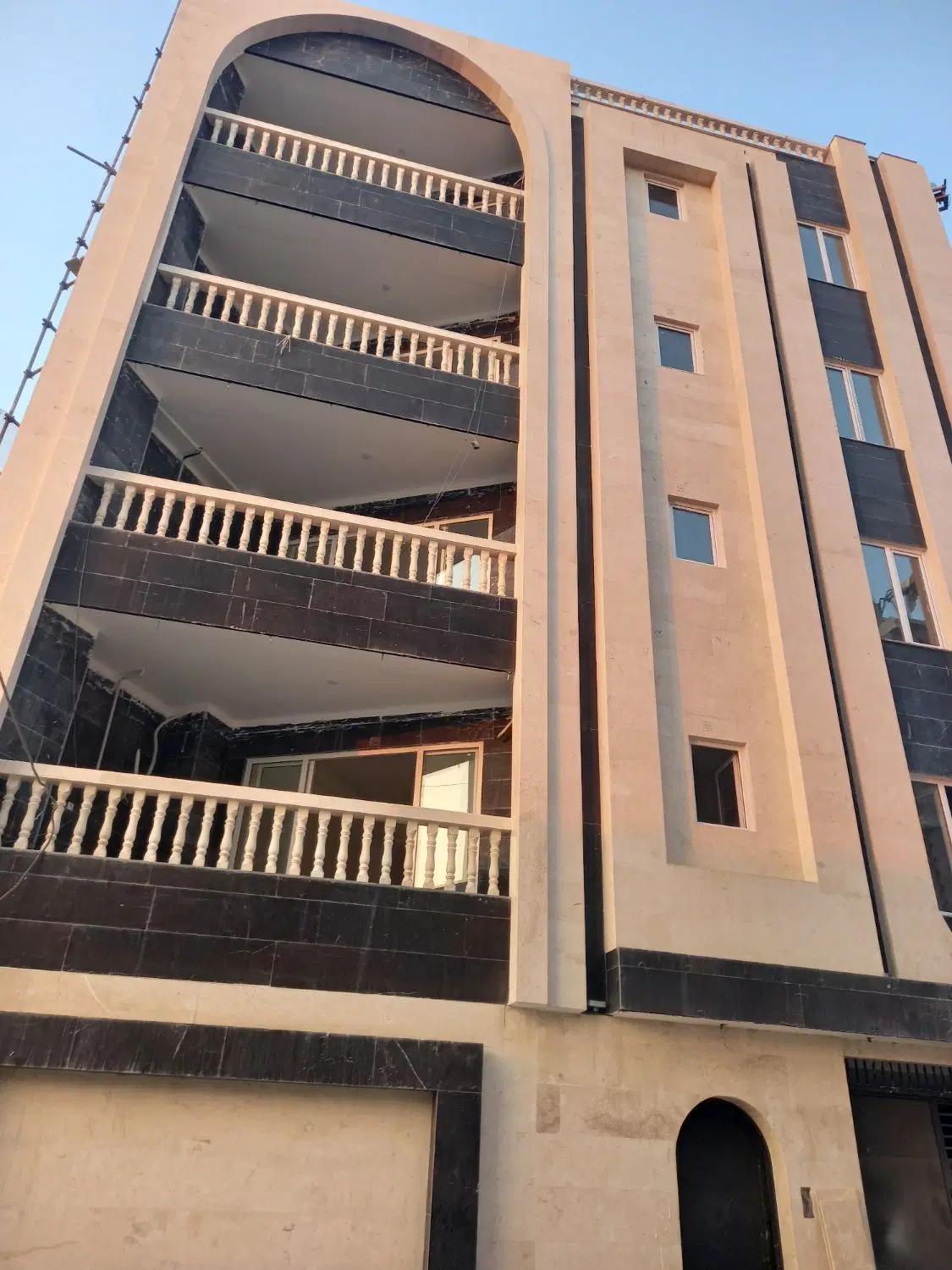 آپارتمان اجاره ای ۱۷۵متری درزیباشهر