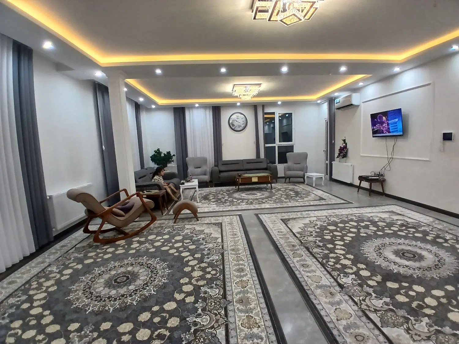 واحد ۱۸۰ متری، تک واحدی،اول اردیبهشت