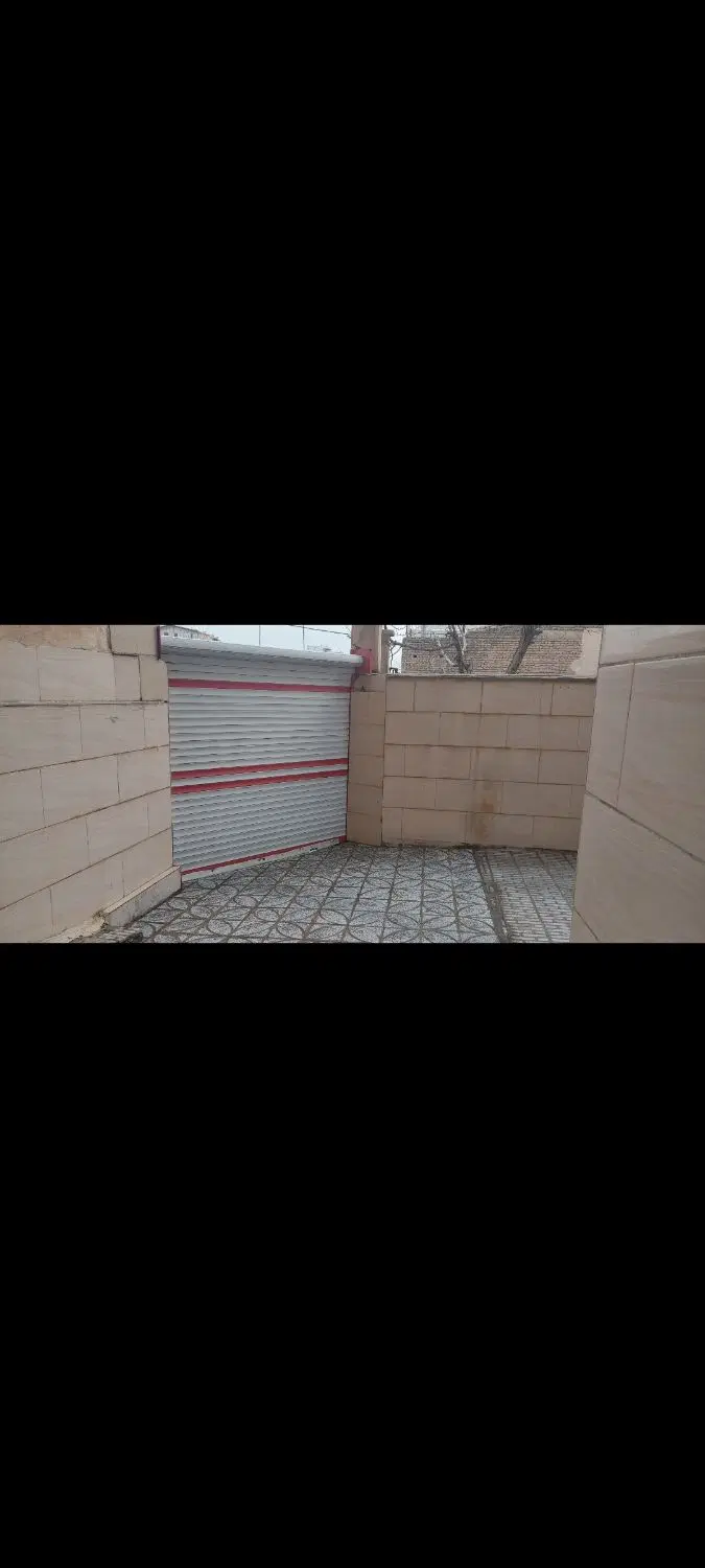 ۷۰ متری انتهای تختی حیاط دار