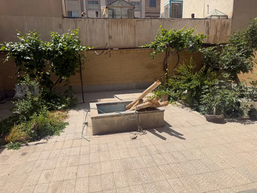 خانه ی کلنگی