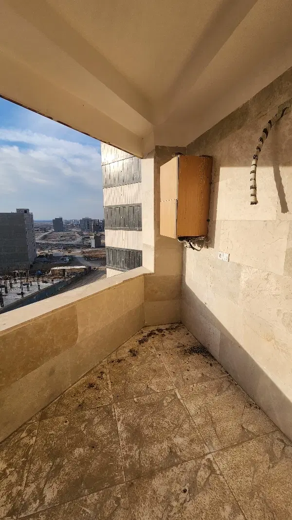 آپارتمان۸۵متری‌فروشی‌روبه‌نما‌خیابان کشاورز