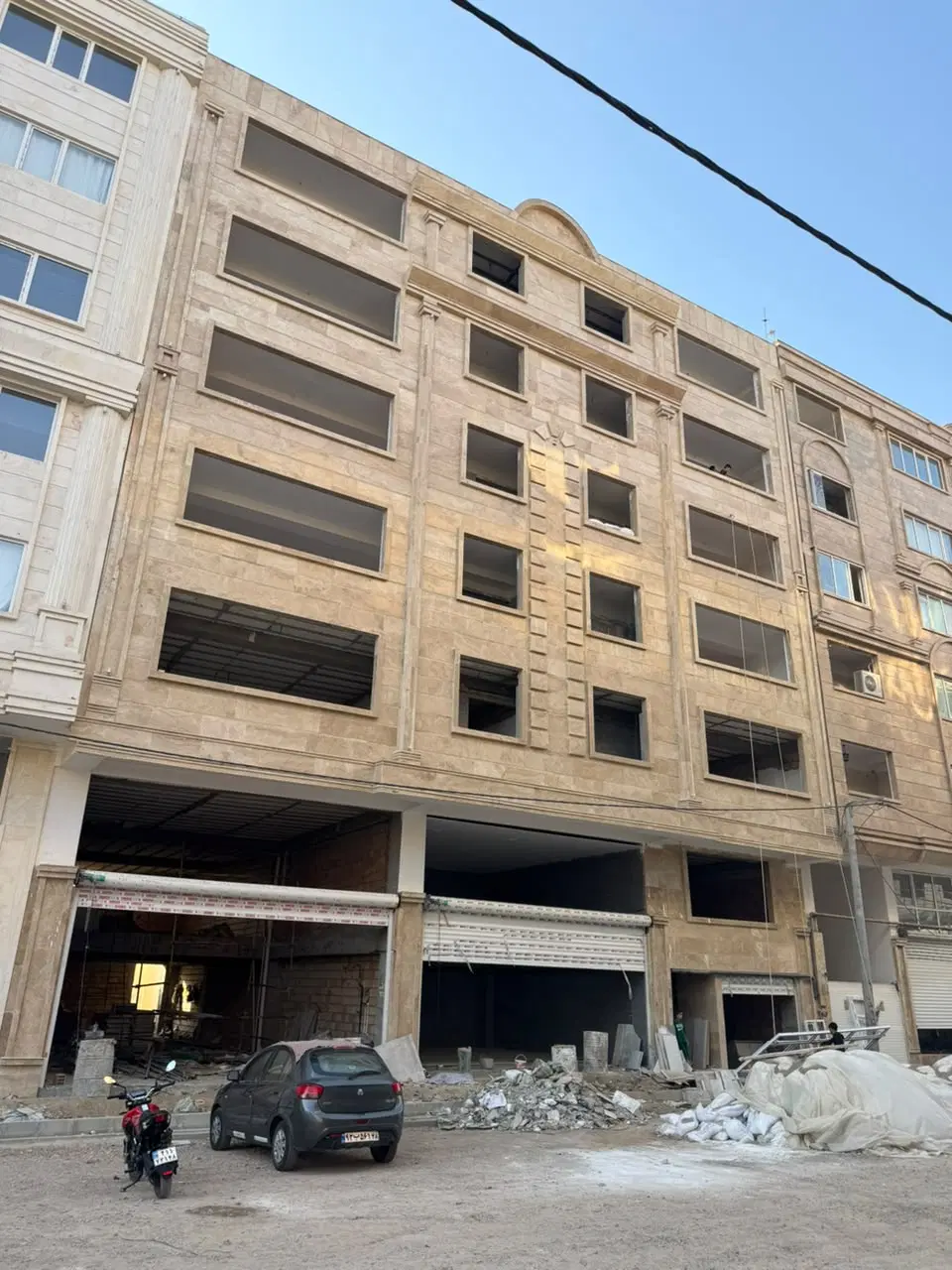 اپارتمان ۱۱۸ متری تحویل۶۰ روزه  پارکینگ اختصاصی
