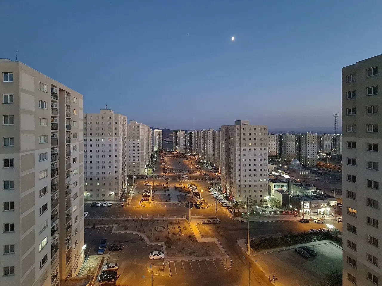 فروش آپارتمان ۷۵ متری دوخوابه ،پرند فاز ۶