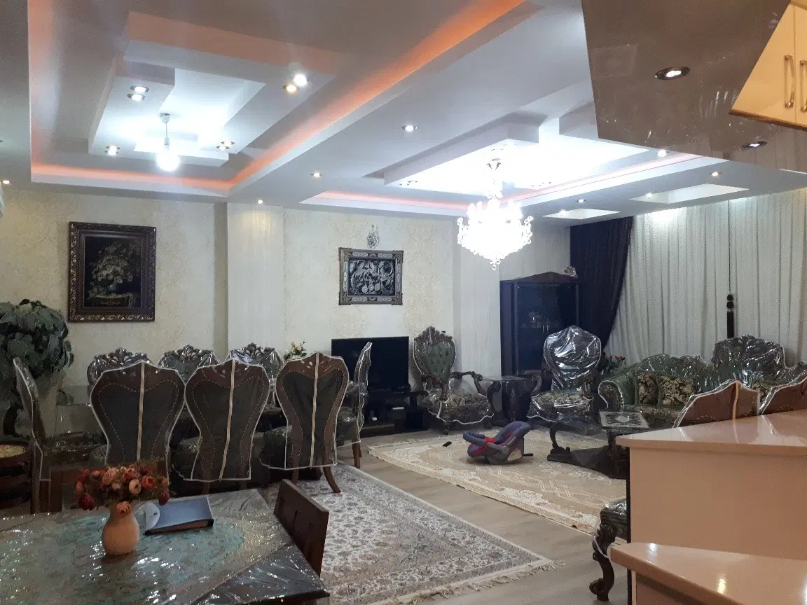 دانشگاه 115 متری_آسانسوردار
