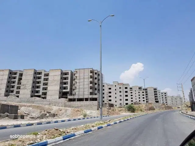 ۱۲۲ متر ۳ خوابه تراس بزرگ ۲۰ متری در فاز ۸ پردیس