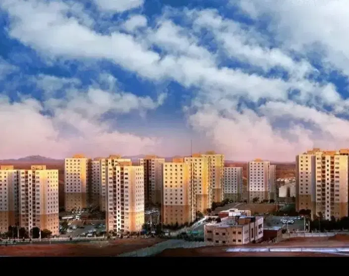 زمین شرف‌آباد