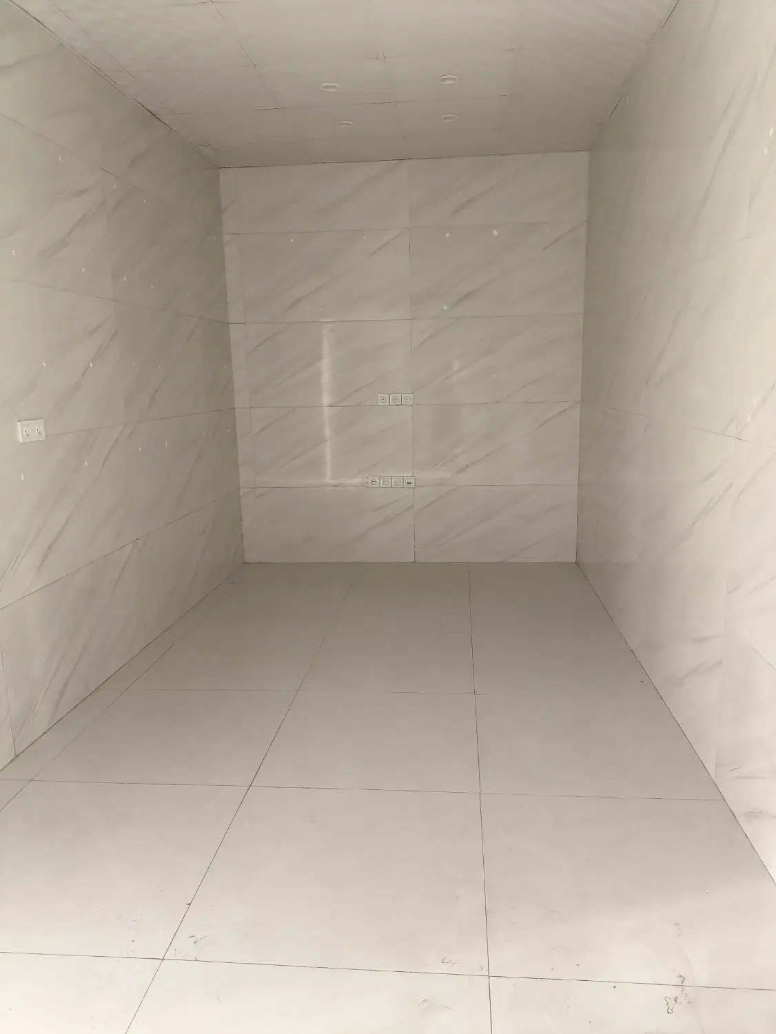 فروش مغازه در بندر کنگ