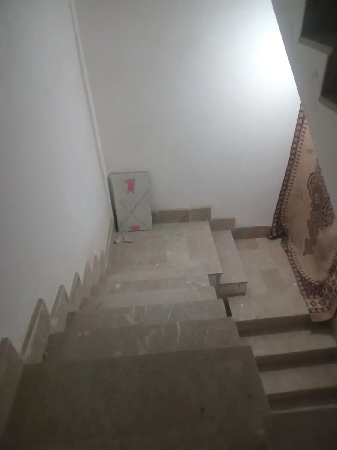 پیش فروش.سفت کاری 125متری پروژه آفتاب توس 79