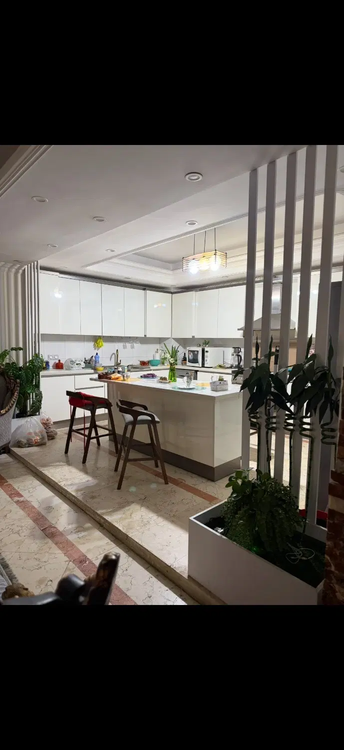 آپارتمان واقع در انوشیروان غربی