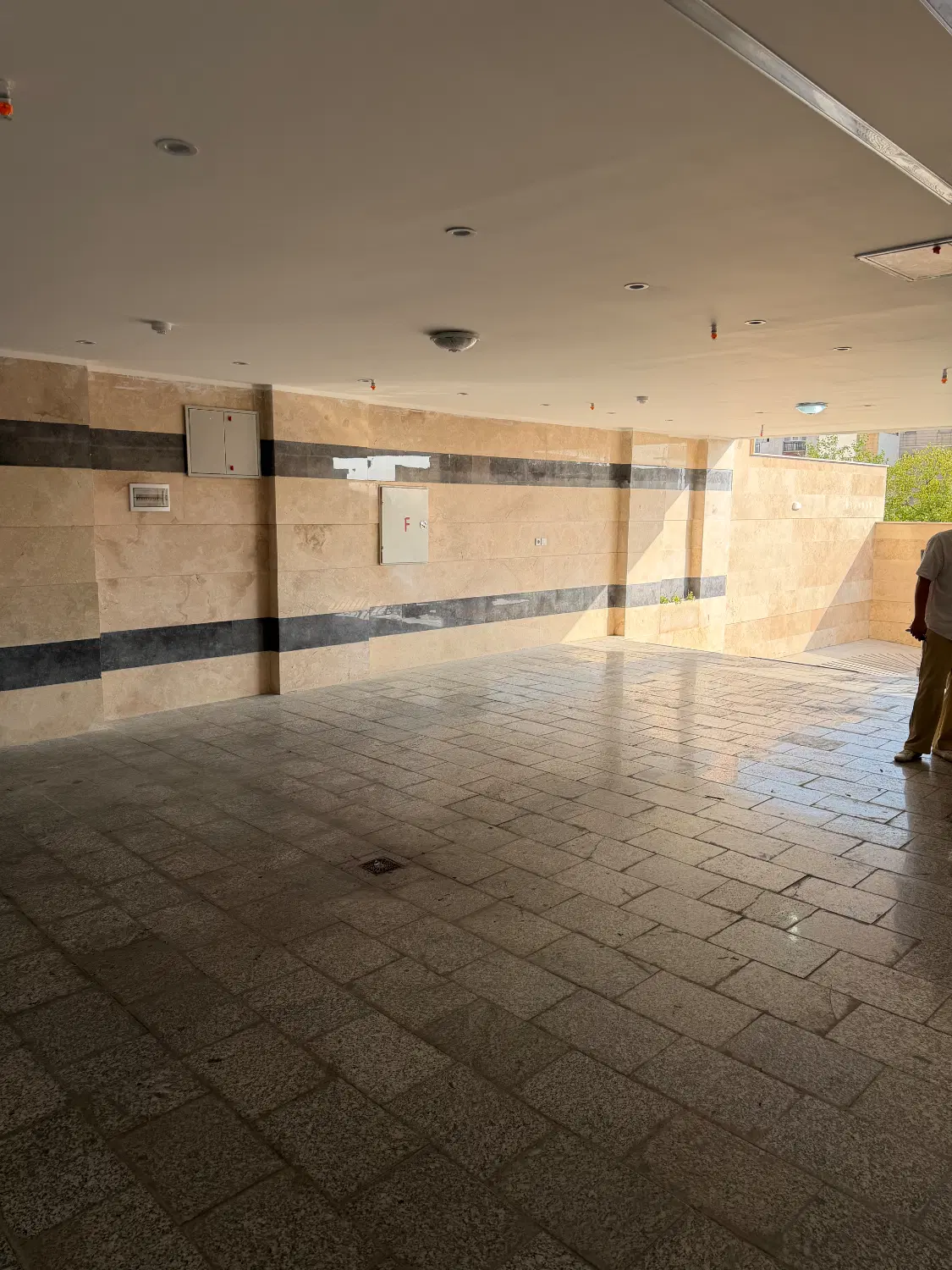 ۷۰ متر نوساز ۲ خواب   خ رجایی  خ استخر