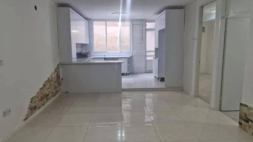 آپارتمان ۹۵ متری به علاوه حیاط دربست