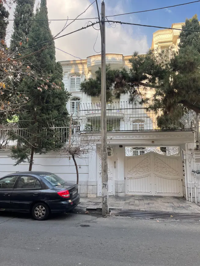 نیاوران یک واحد از دو واحد۲۵۰ متر