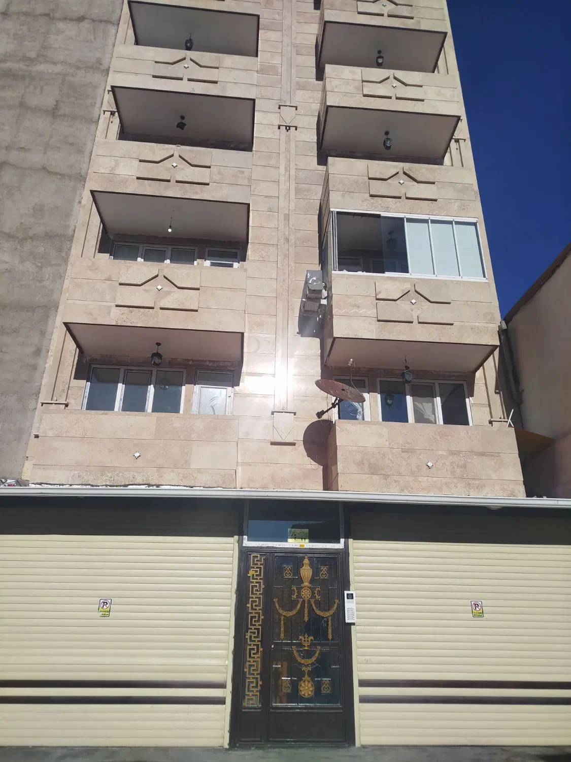 فروش رهن اجاره زیر زمین تجاری تاپ لوکیشن ۸۵مترارم