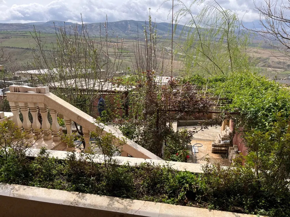 خانه ویلایی با ویوی ابدی   در روستای ییلاقی گلی