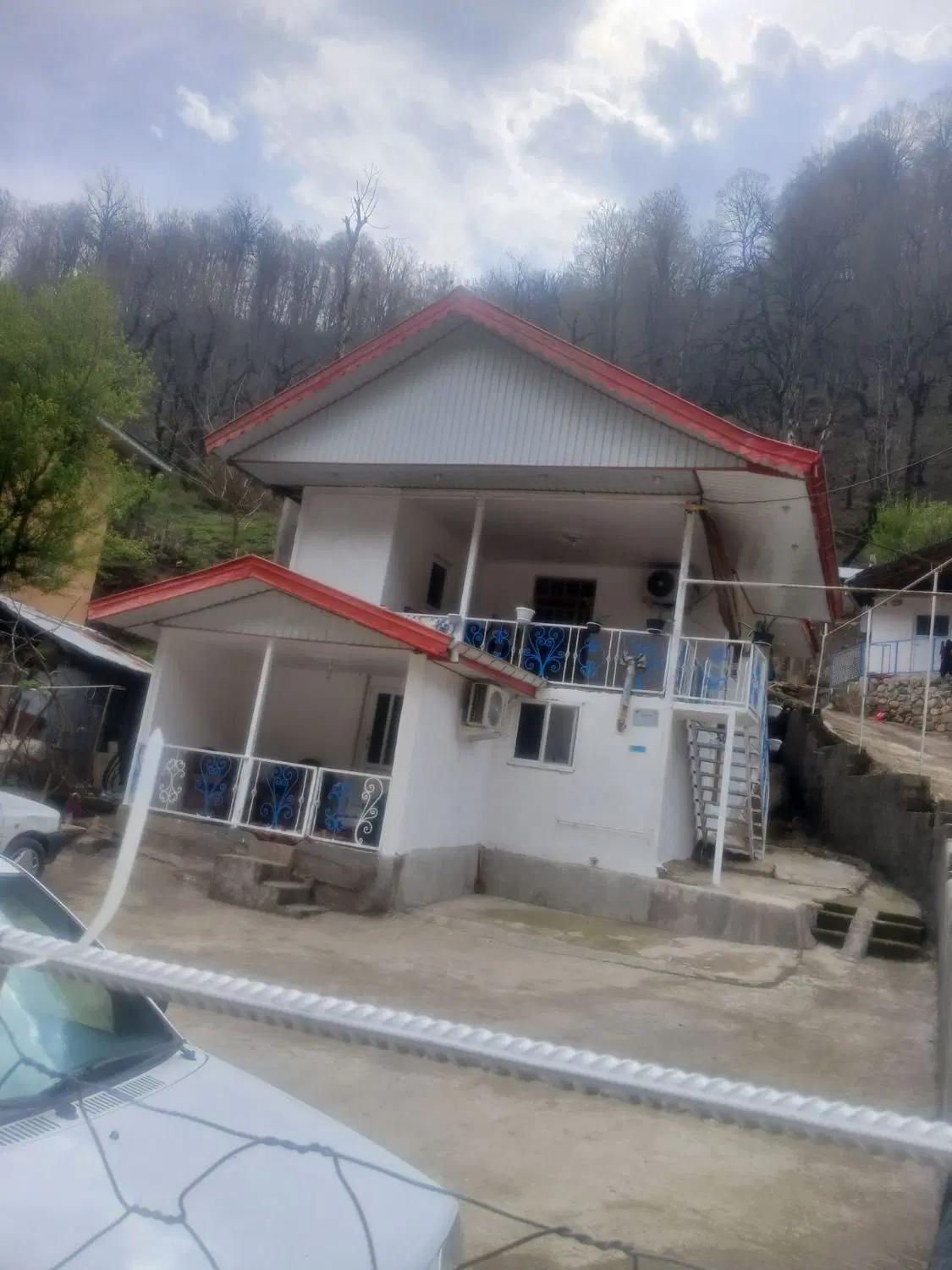 ویلا در دل جنگل با امکانات کامل