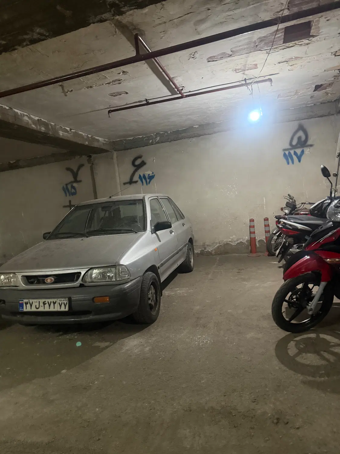 پارکینگ خودرو