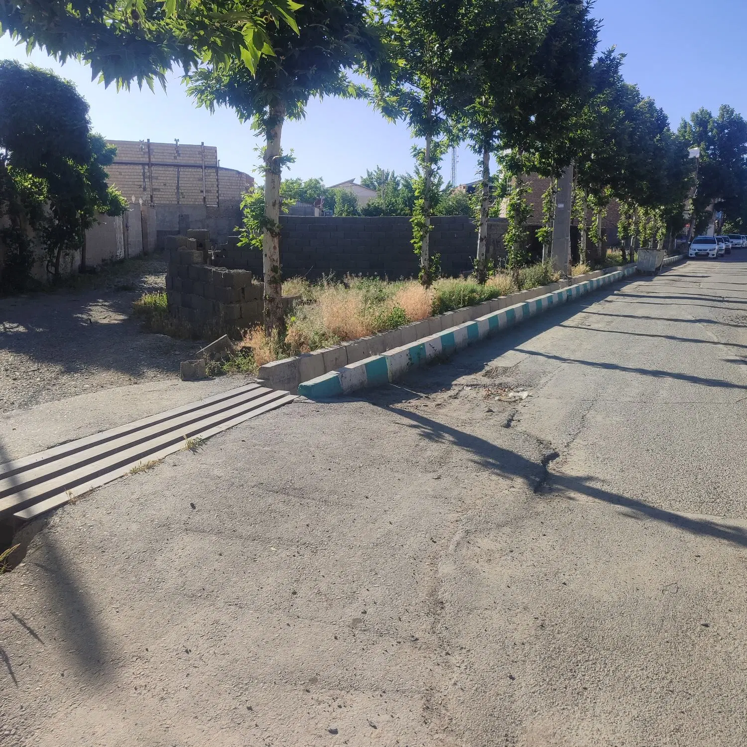 زمین‌عرب‌اباد‌خسروی‌داخل‌بافت‌300متر