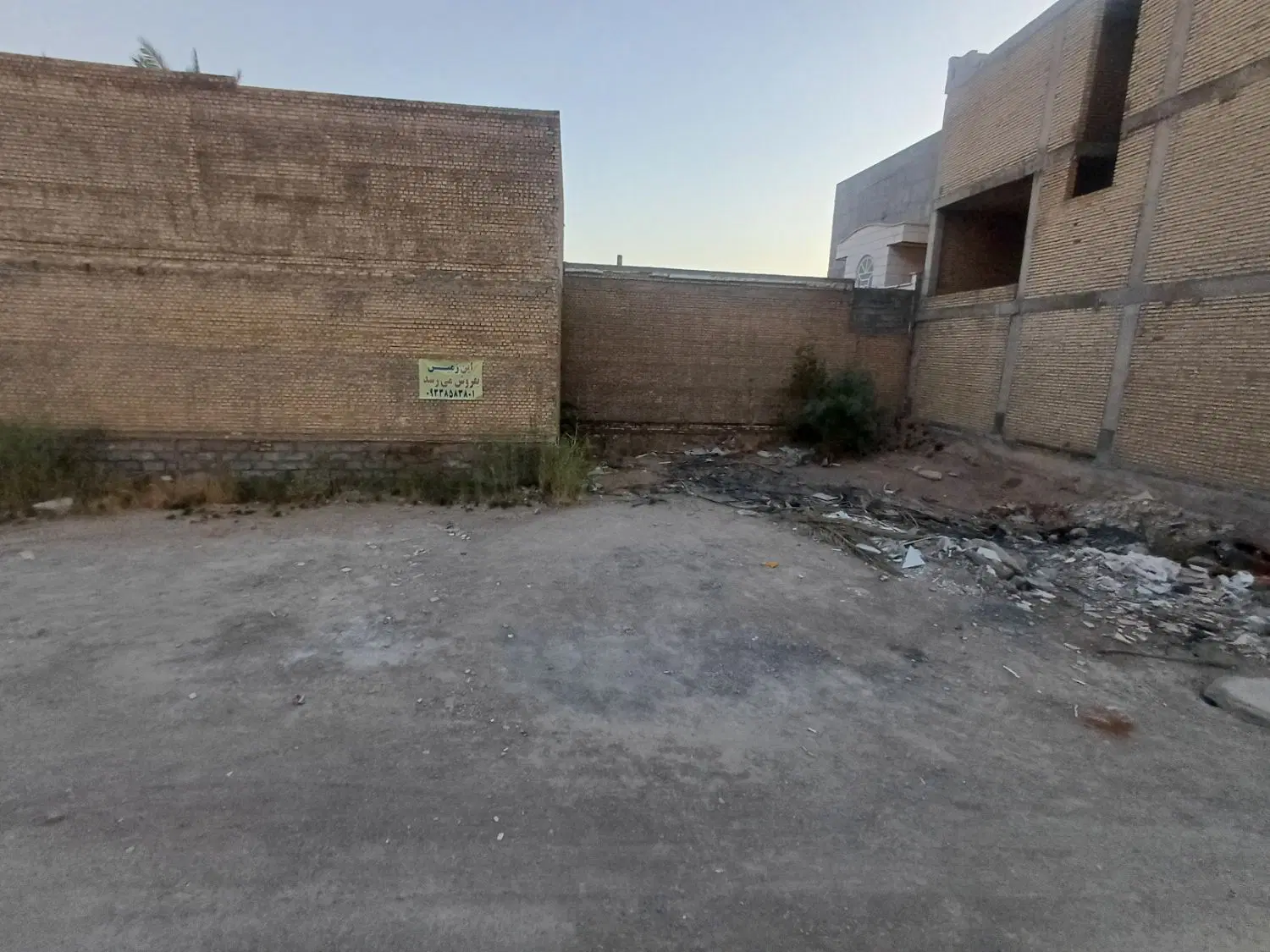 زمین مسکونی