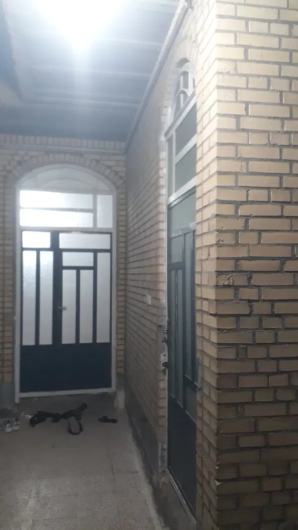 فروش مسکونی ۱۰۰متری واقع در کوی لور