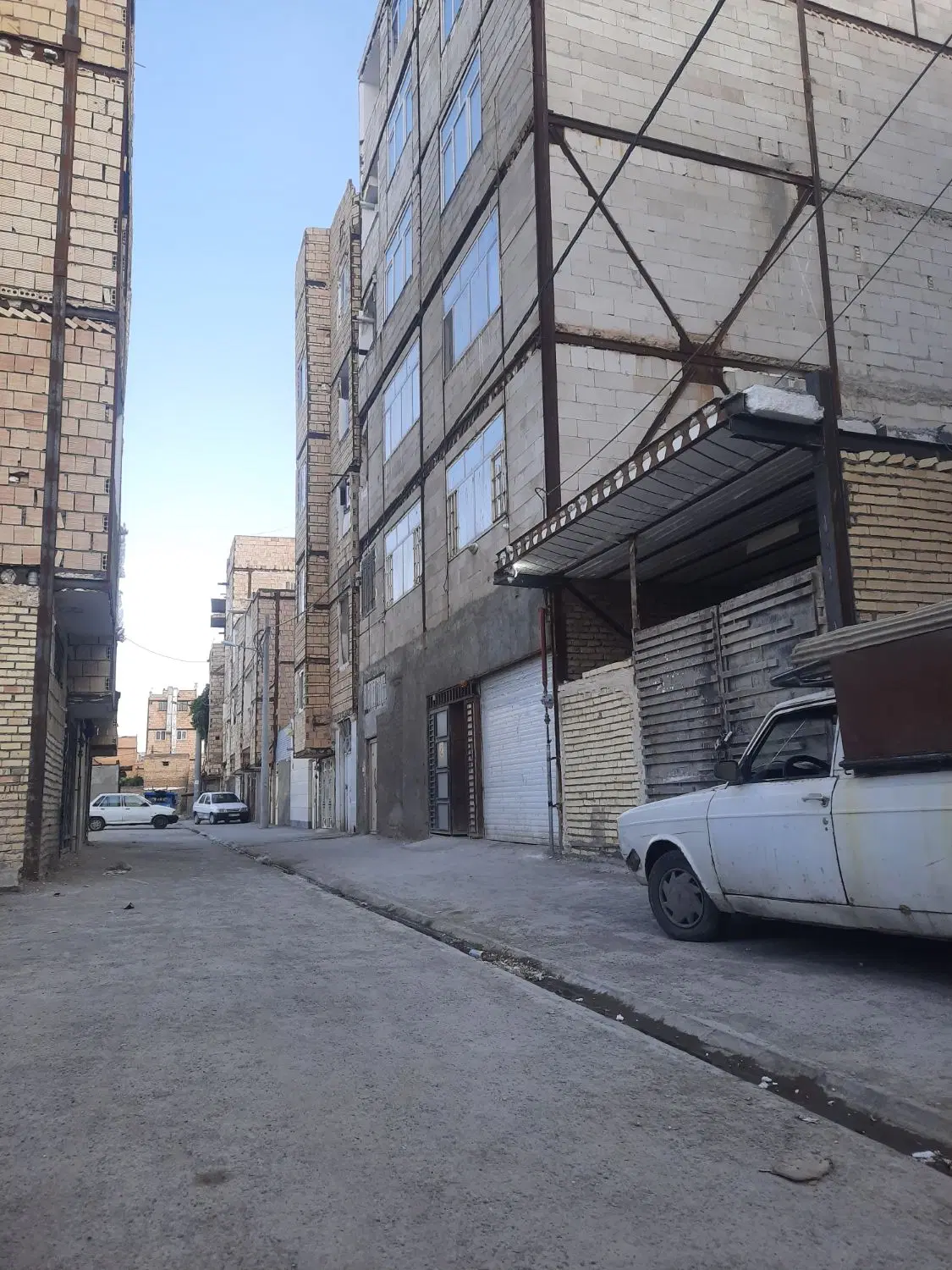 انباری یا پارکینگ